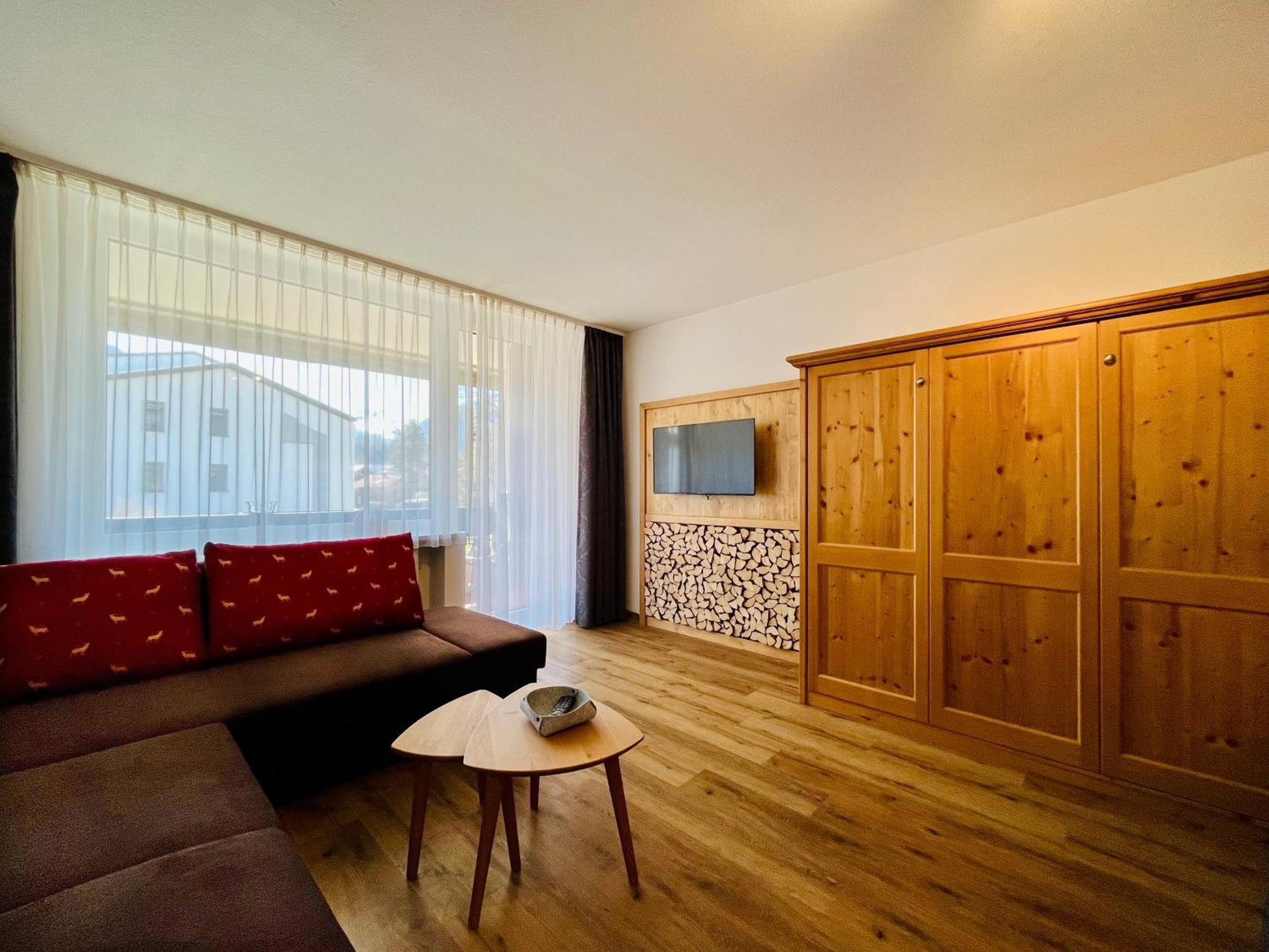 Montana Haus, A14, A17, B4 Oder C8 Apartment
